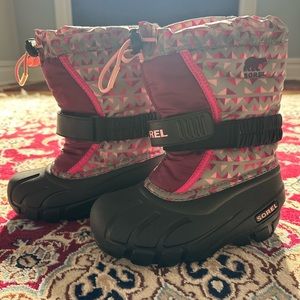 Sorel snow boots for little girl
